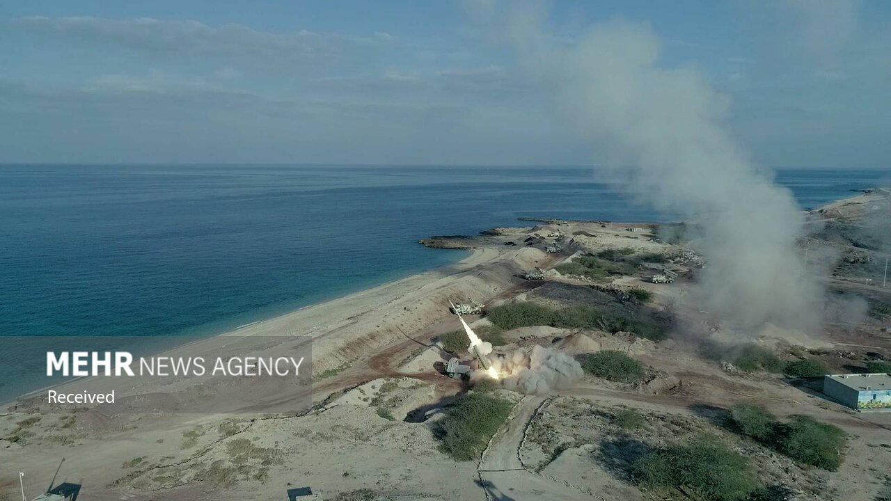 رزمایش نیروی دریایی سپاه در خلیج فارس