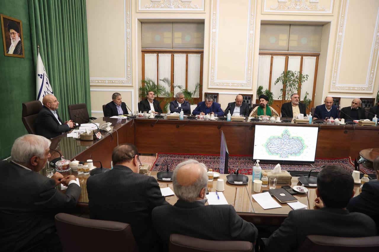 دیدار رؤسای مجامع نمایندگان ادوار ۳۱ استان با قالیباف