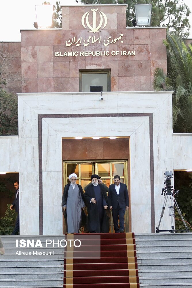 بدرقه رییس جمهور پیش از سفر به آمریکای لاتین