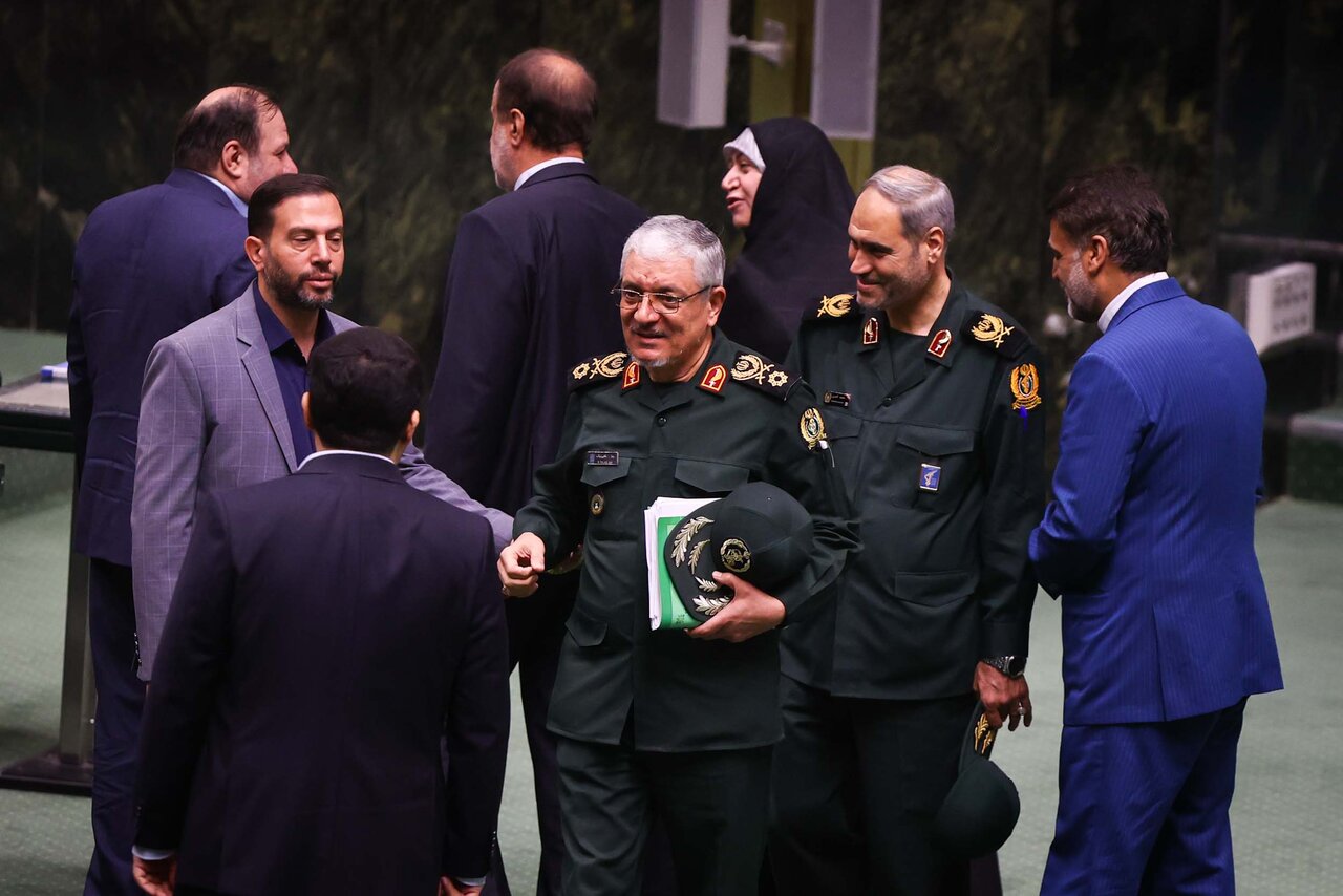 صحن علنی یکشنبه ۴ شهریورماه مجلس