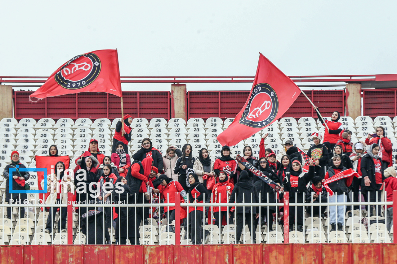 تصاویر عجیب از بازی تراکتور