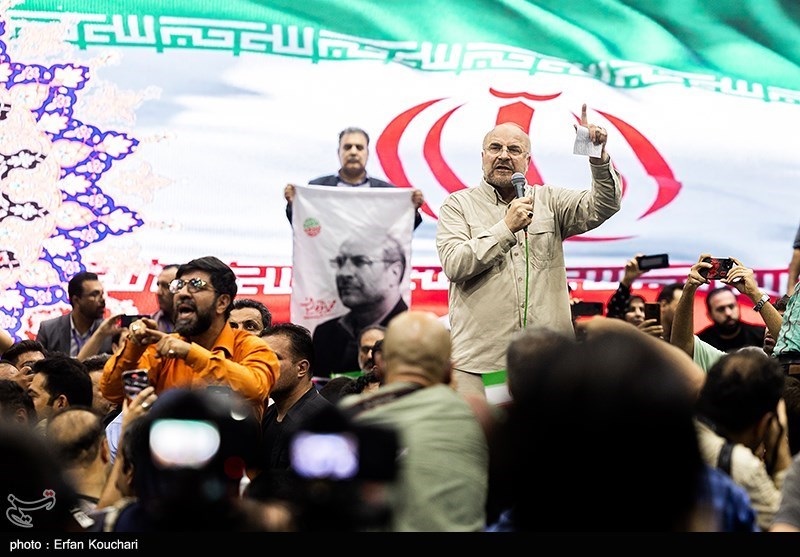 اجتماع هواداران محمدباقر قالیباف در ورزشگاه شهید شیرودی