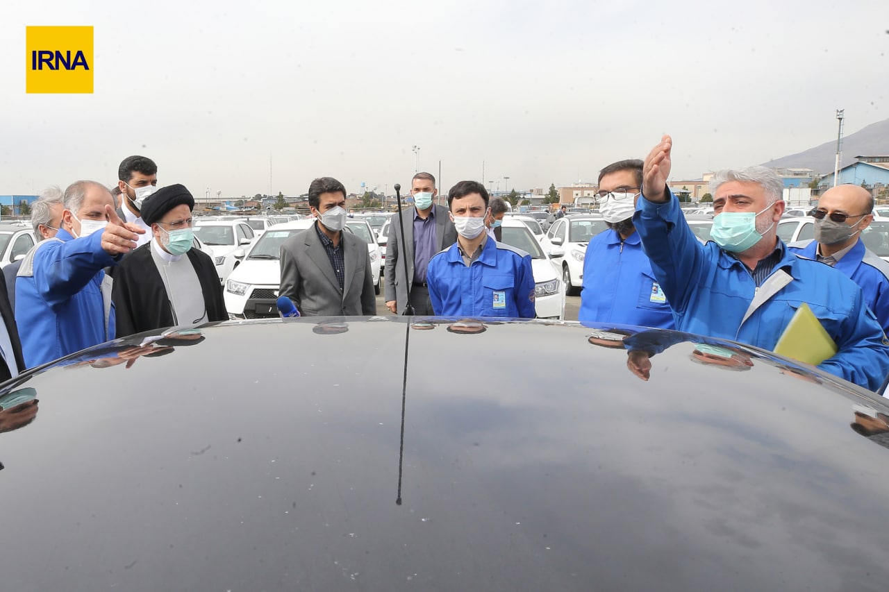 بازدید سرزده رئیسی از ایران خودرو