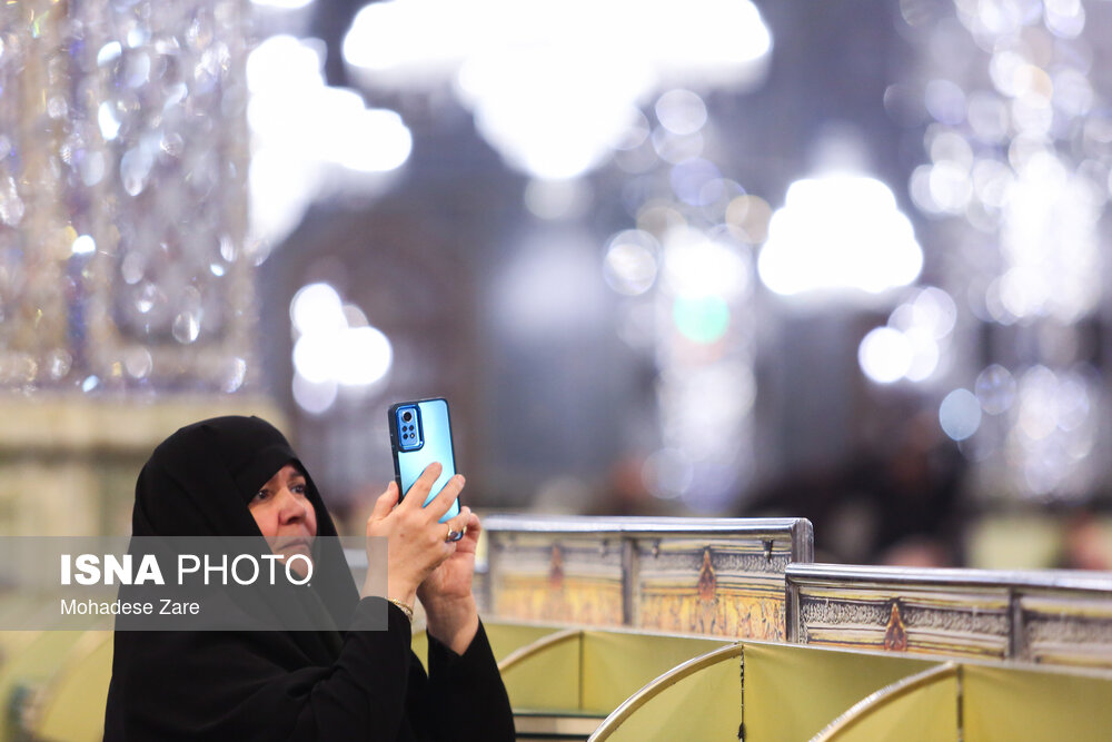 مراسم وداع با شهدای مرزبانی و دفاع مقدس در حرم مطهر رضوی