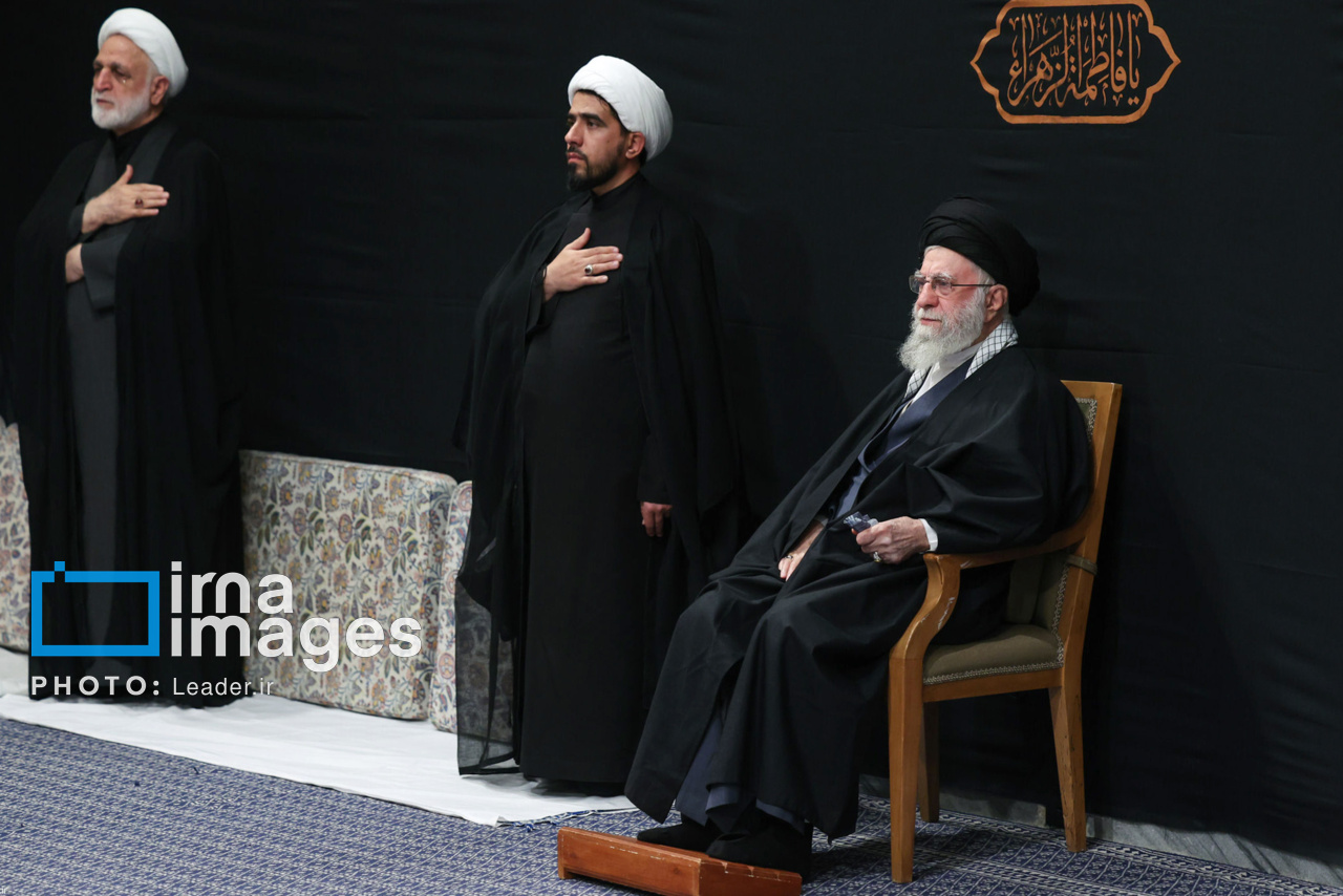 دومین شب عزاداری ایام فاطمیه با حضور رهبر انقلاب