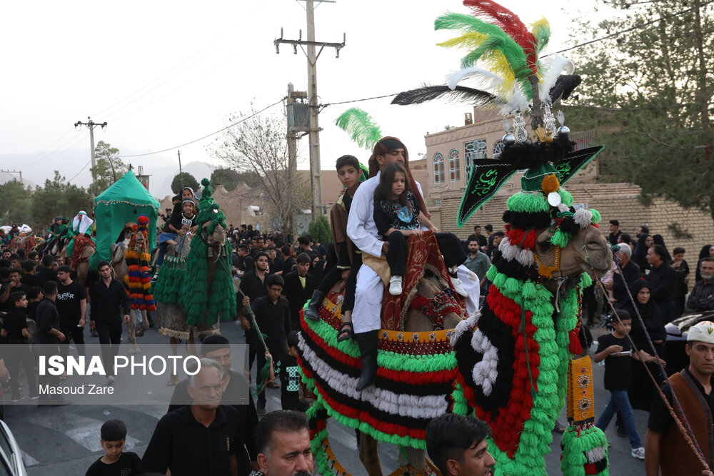 حرکت نمادین کاروان امام حسین(ع) از مکه به سوی کربلا