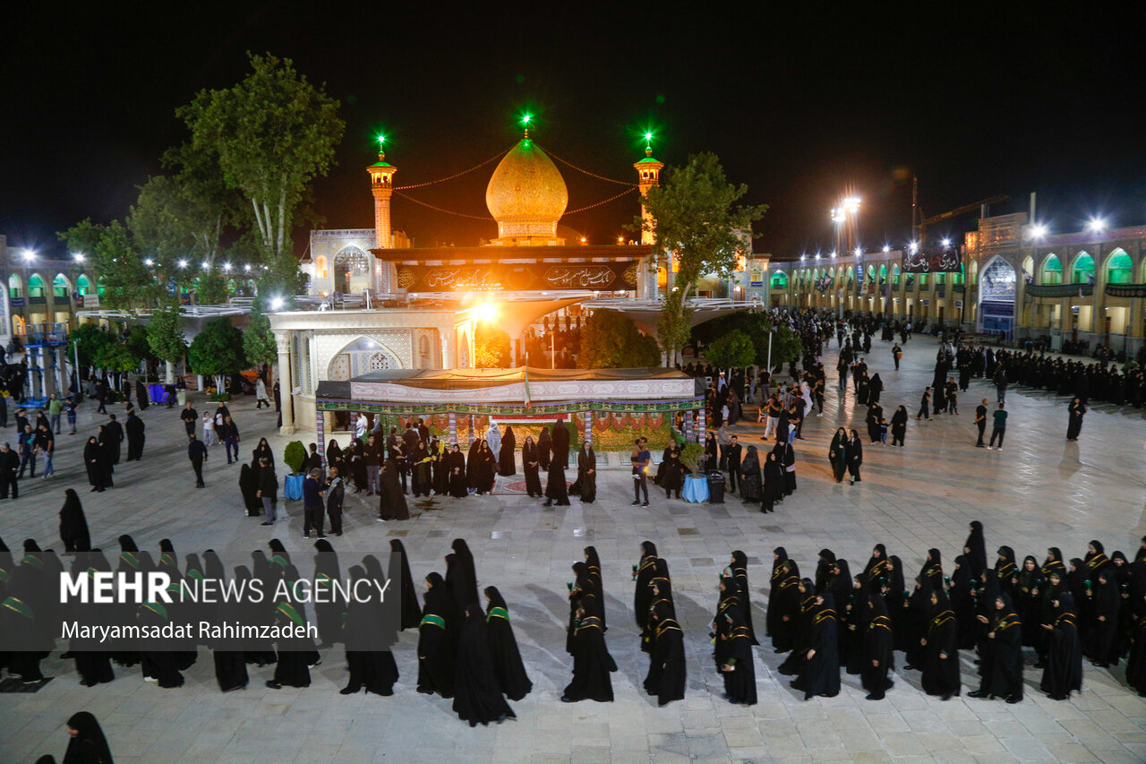 لاله گردانی در حرم شاهچراغ 