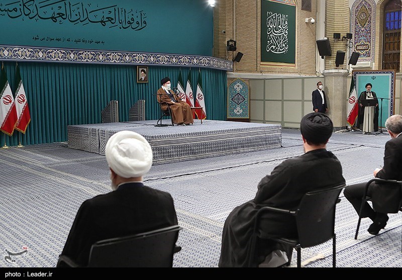 دیدار مسئولان و کارگزاران نظام با رهبری