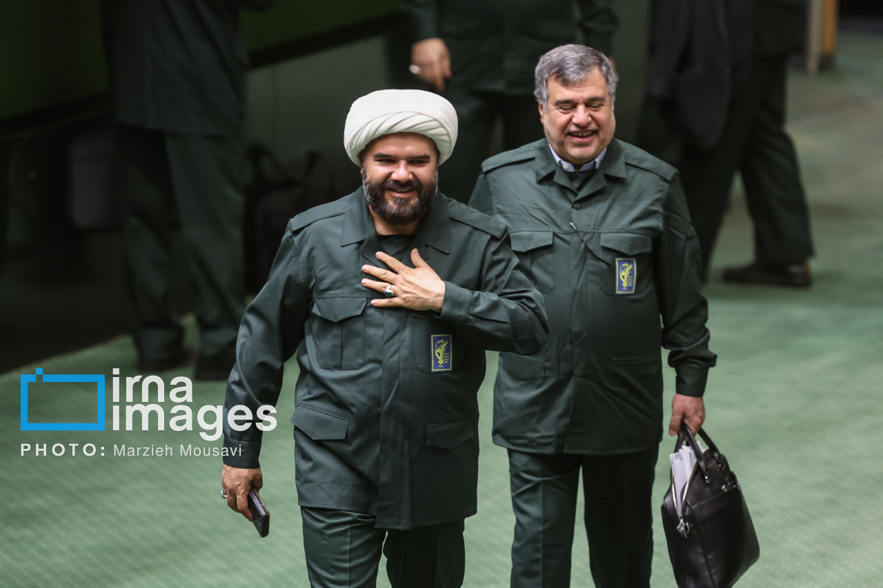 مراسم سالروز ورود امام خمینی(ره) به کشور