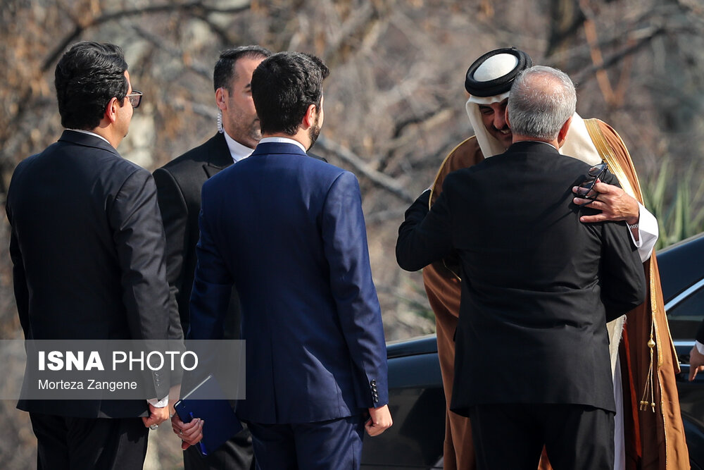 استقبال رسمی از امیر قطر
