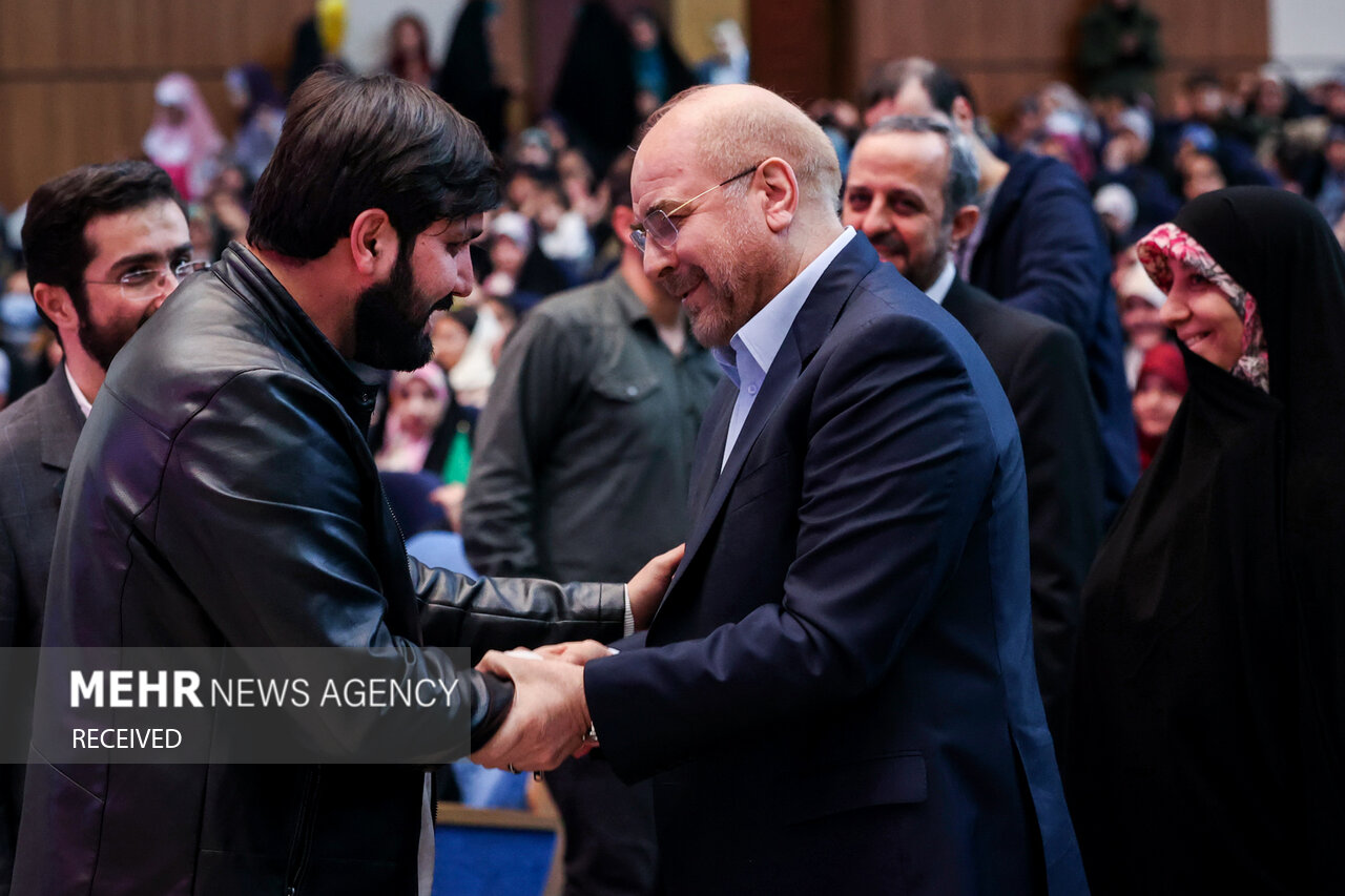 گردهمایی دختران جوان محلات و دانشگاه‌های تهران با حضور رئیس مجلس