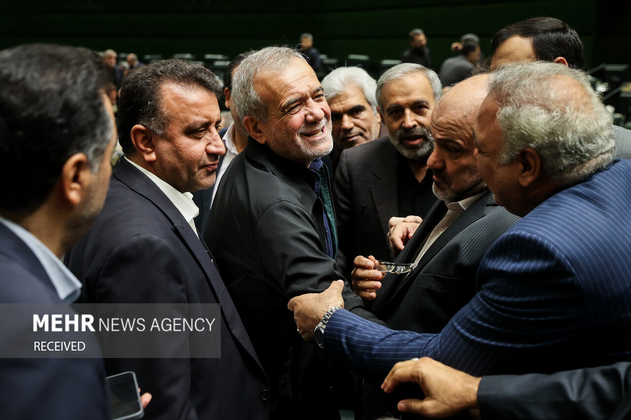 حضور رئیس جمهور منتخب در جلسه علنی مجلس