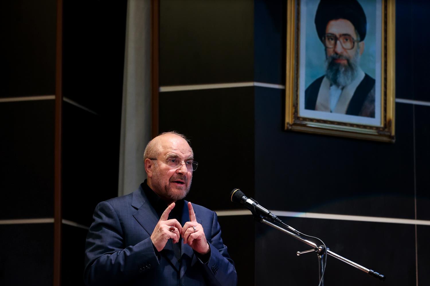 نشست قالیباف با جمعی از اعضای دفتر تحکیم وحدت