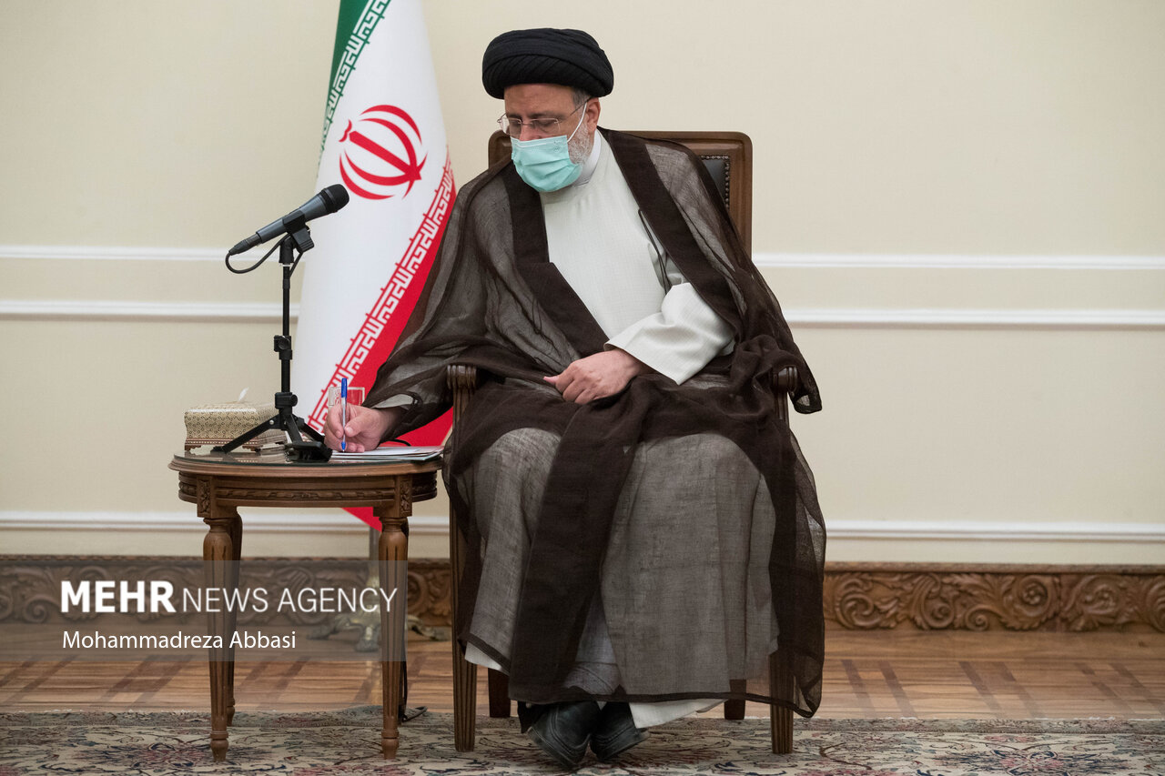 دیدار تشکل‌های دانش‌آموزی با رییس جمهور