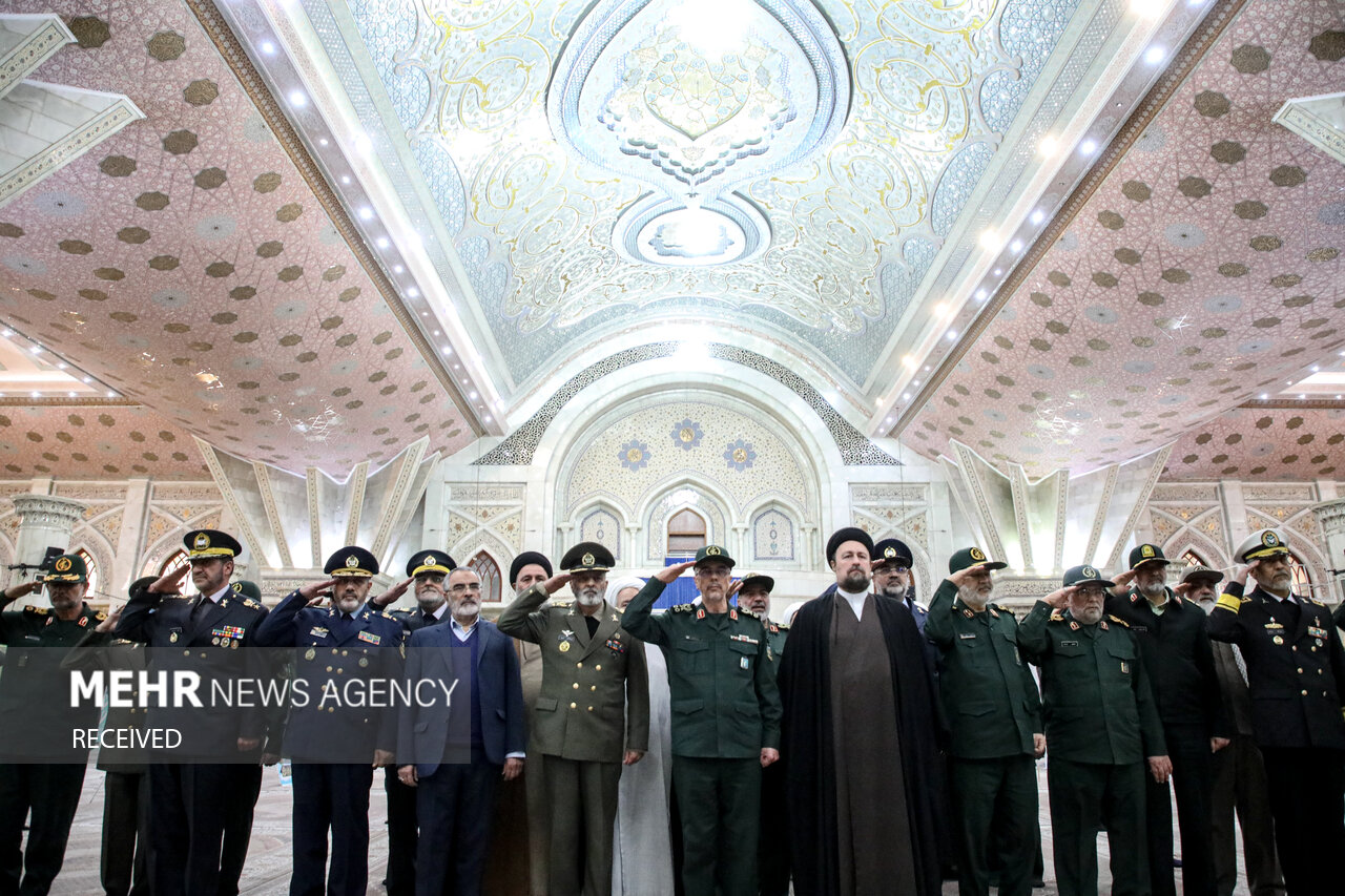 تجدید میثاق فرماندهان ارشد نیروهای مسلح با آرمان‌های امام (ره)
