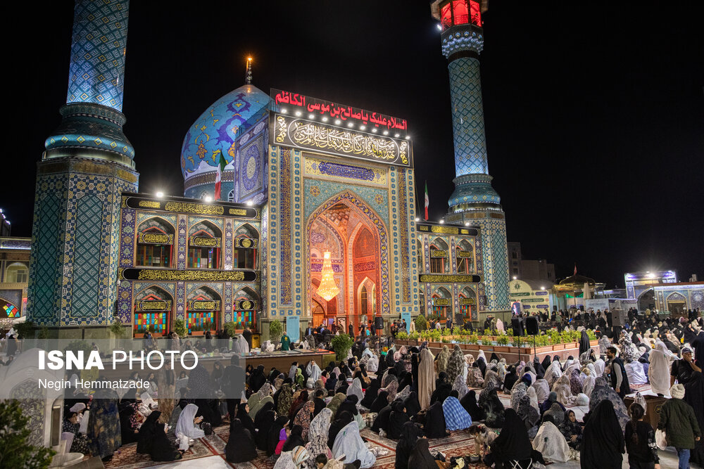شب نوزدهم ماه مبارک رمضان در امامزاده صالح(ع)