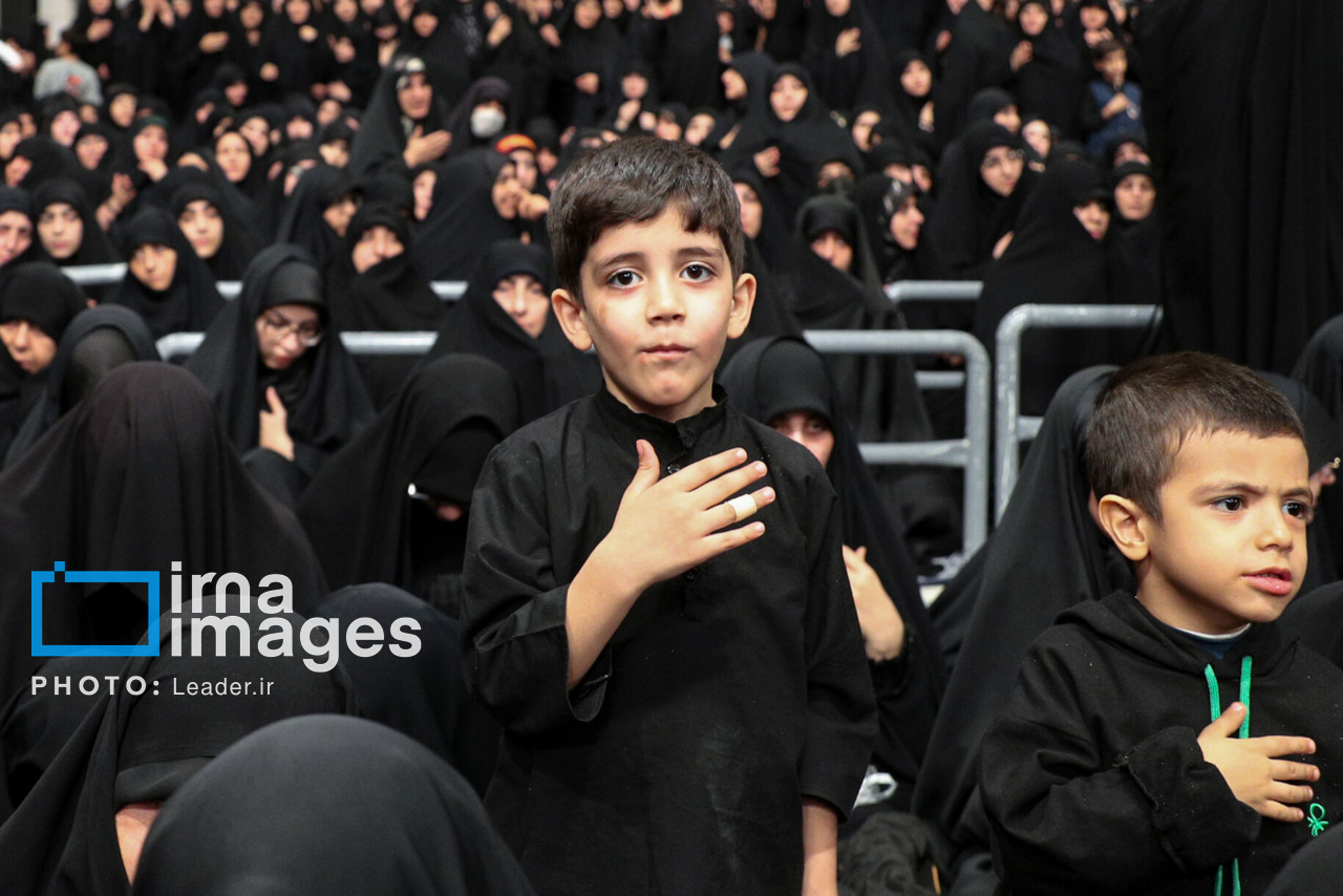 دومین شب عزاداری ایام فاطمیه با حضور رهبر انقلاب
