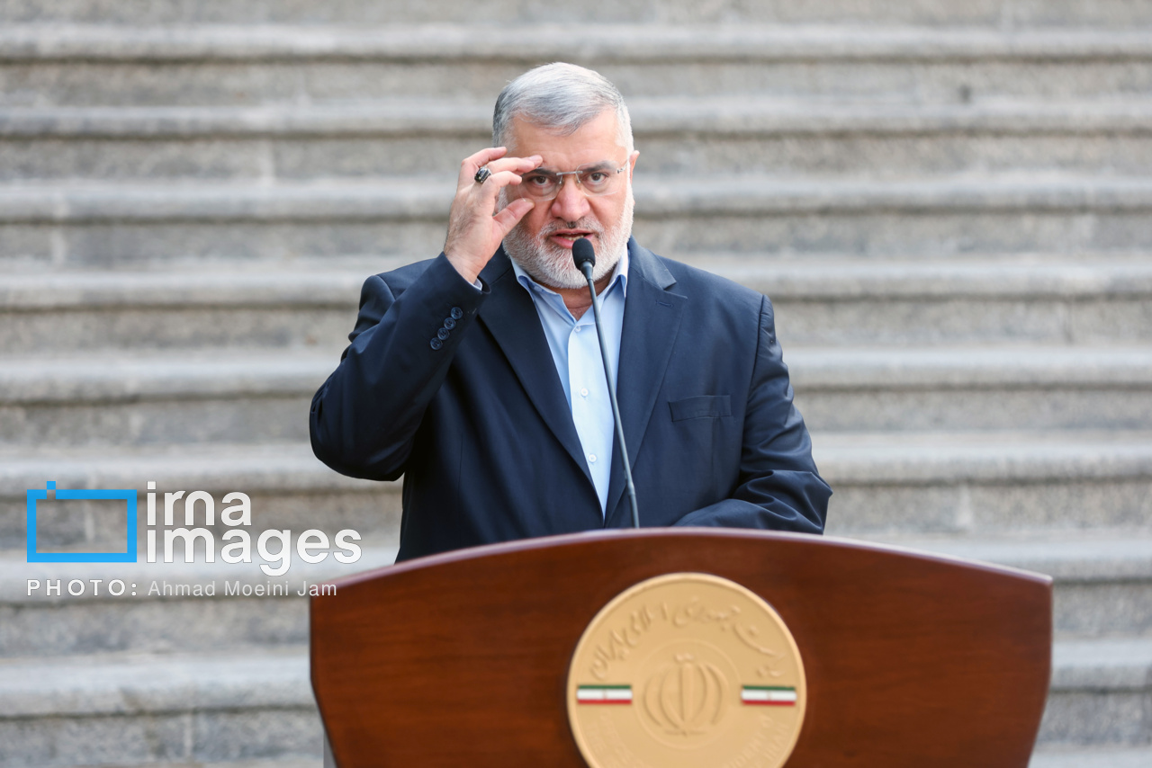 اعضای هیأت دولت در جمع خبرنگاران - ۵ مرداد ۱۴۰۴