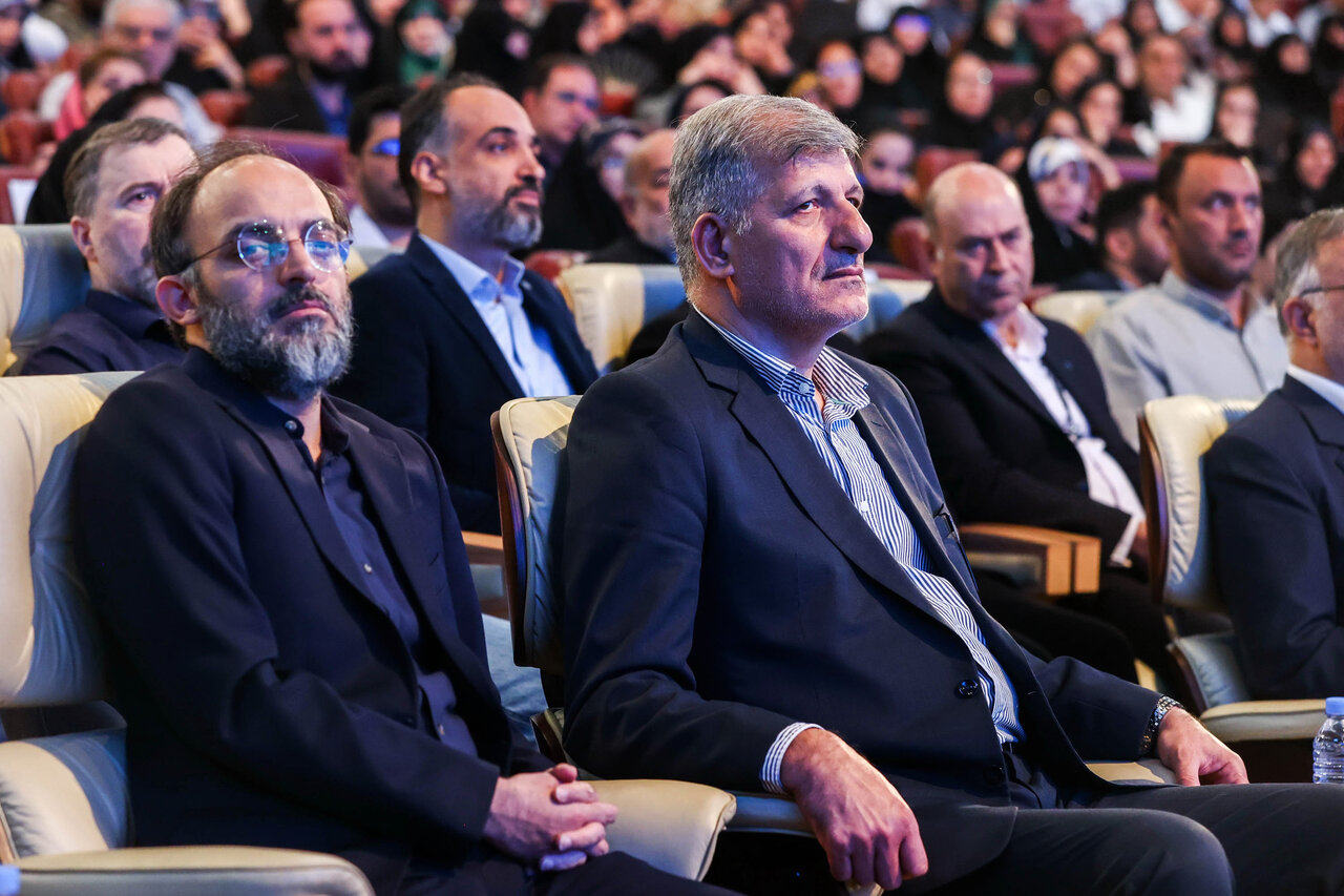  آیین رونمایی از مجموعه ۳۰ جلدی استعمارشناسی ایرانی با حضور قالیباف