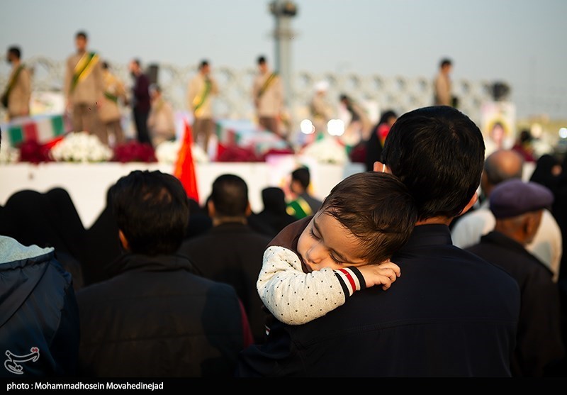 بدرقه شهدای مدافع حرم