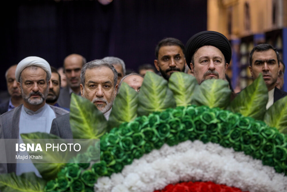 مراسم تجدید میثاق وزیر خارجه با آرمان‌های امام راحل