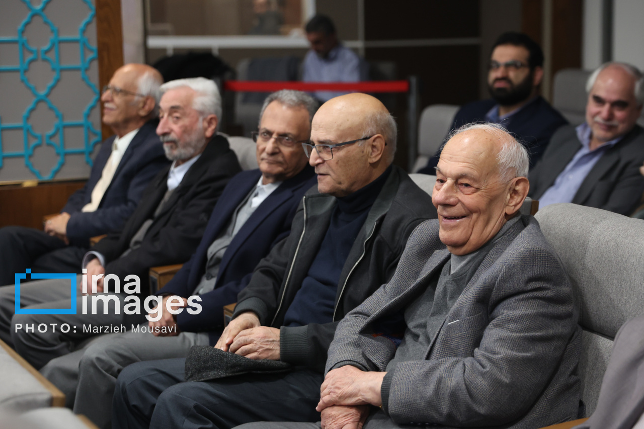 نشست اعضای فرهنگستان علوم با حضور رییس جمهور