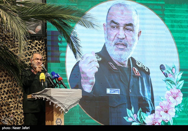  آیین گردهمایی وابستگان سپاه