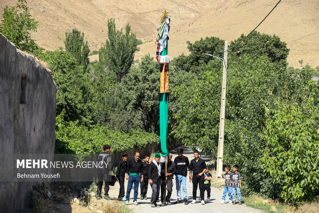 آیین علم‌گردانی در روستای تاریخی هزاوه