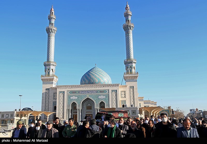 تشییع حاج عیسی جعفری خادم امام خمینی (ره) در قم