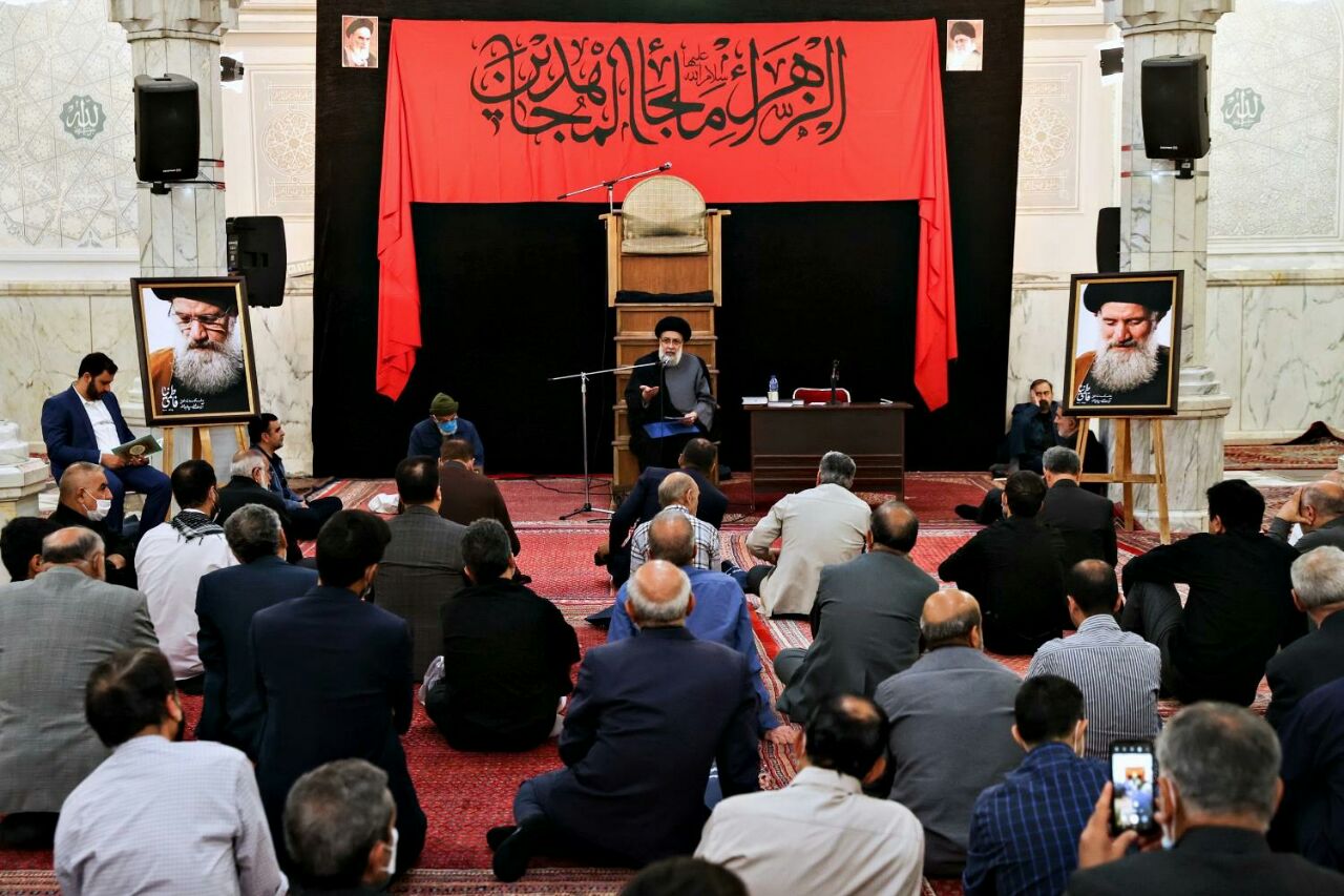  مراسم ترحیم حضرت آیت‌الله فاطمی‌نیا