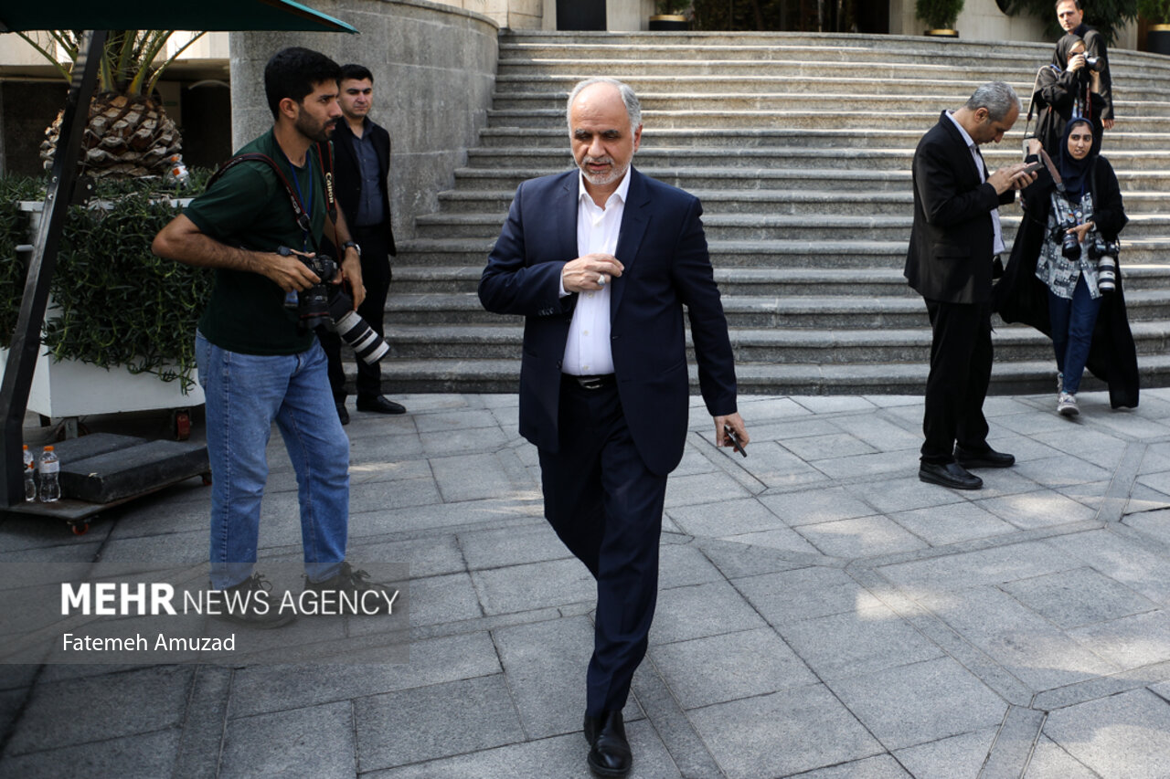 حاشیه جلسه هیئت دولت