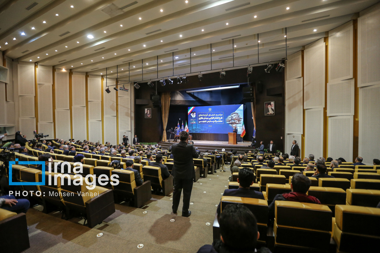 امضای قراردادهای میدان گازی مشترک پارس جنوبی