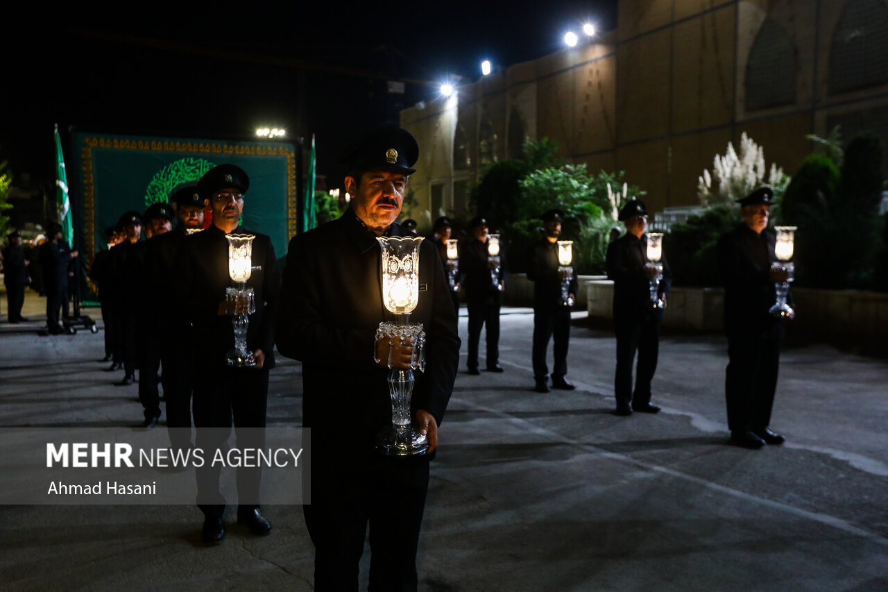 شام غریبان حسینی در حرم مطهر امام رضا(ع)