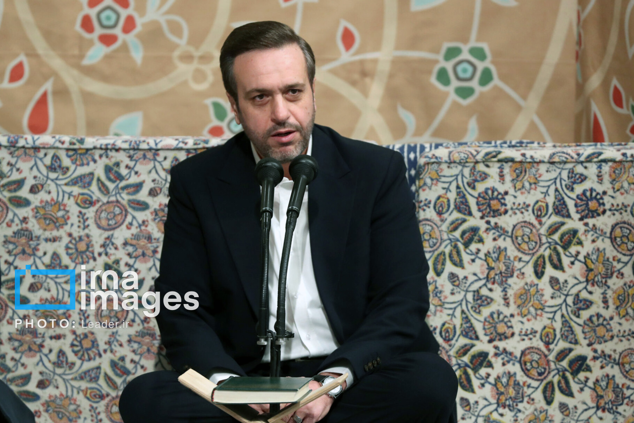 رهبر انقلاب در محفل قرآنی