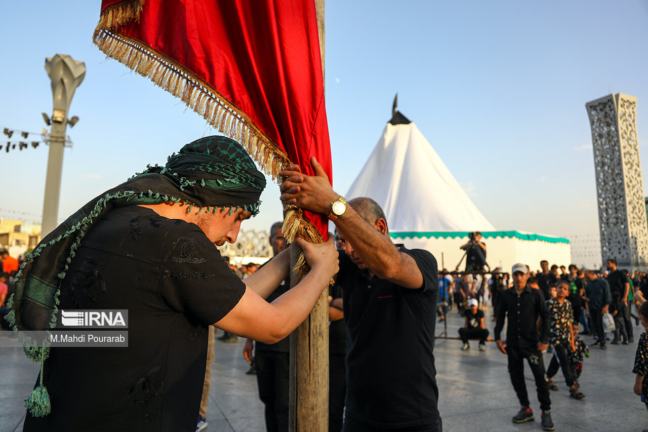 خیمه سوزان ظهر عاشورا