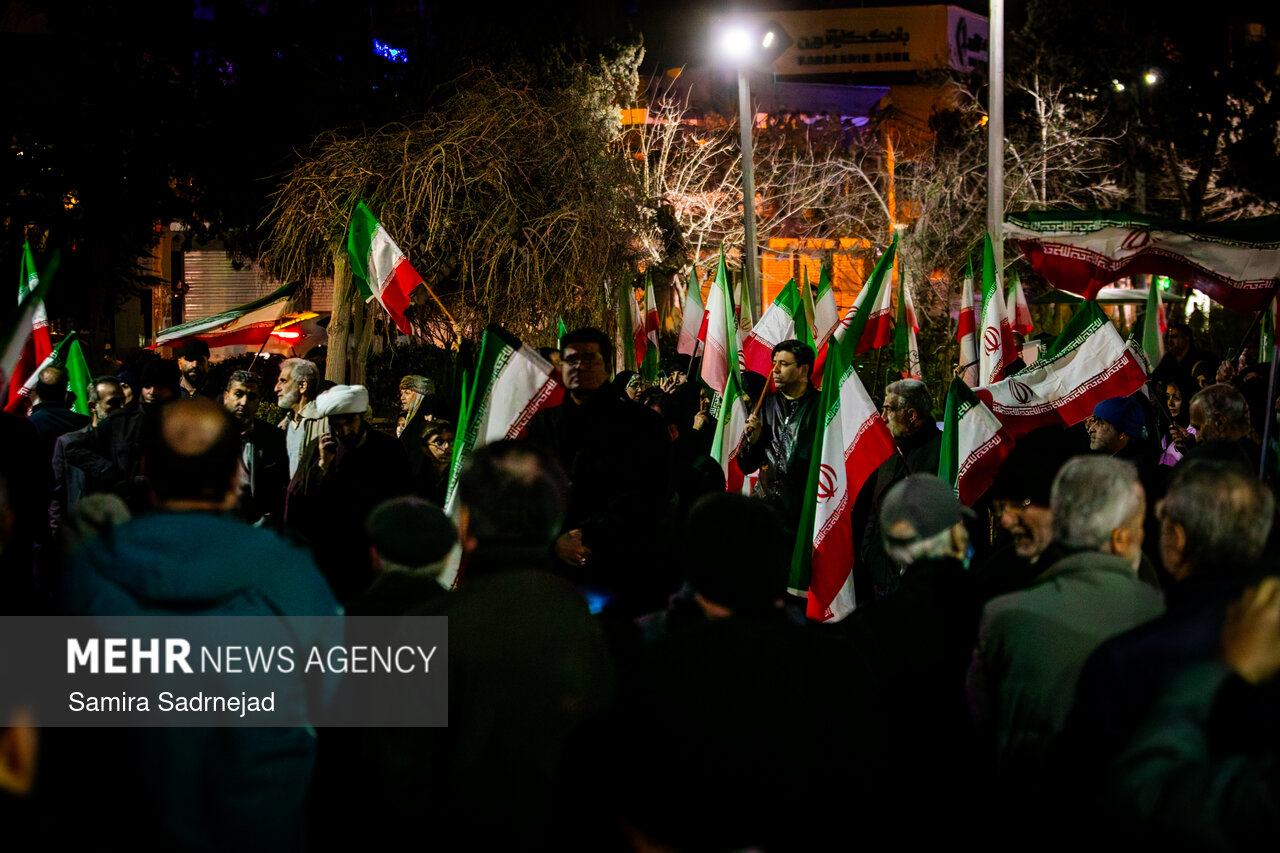 تجمع مردمی در محکومیت اغتشاشات تروریستی