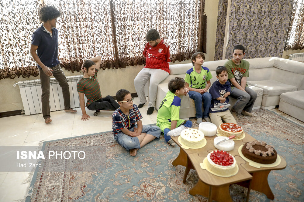 بازدید قالیباف از خیریه بهشت امام رضا (ع)