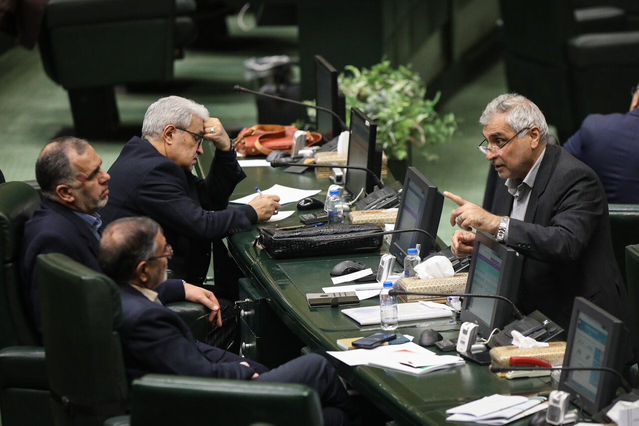 نشست علنی ۹ دی ماه مجلس