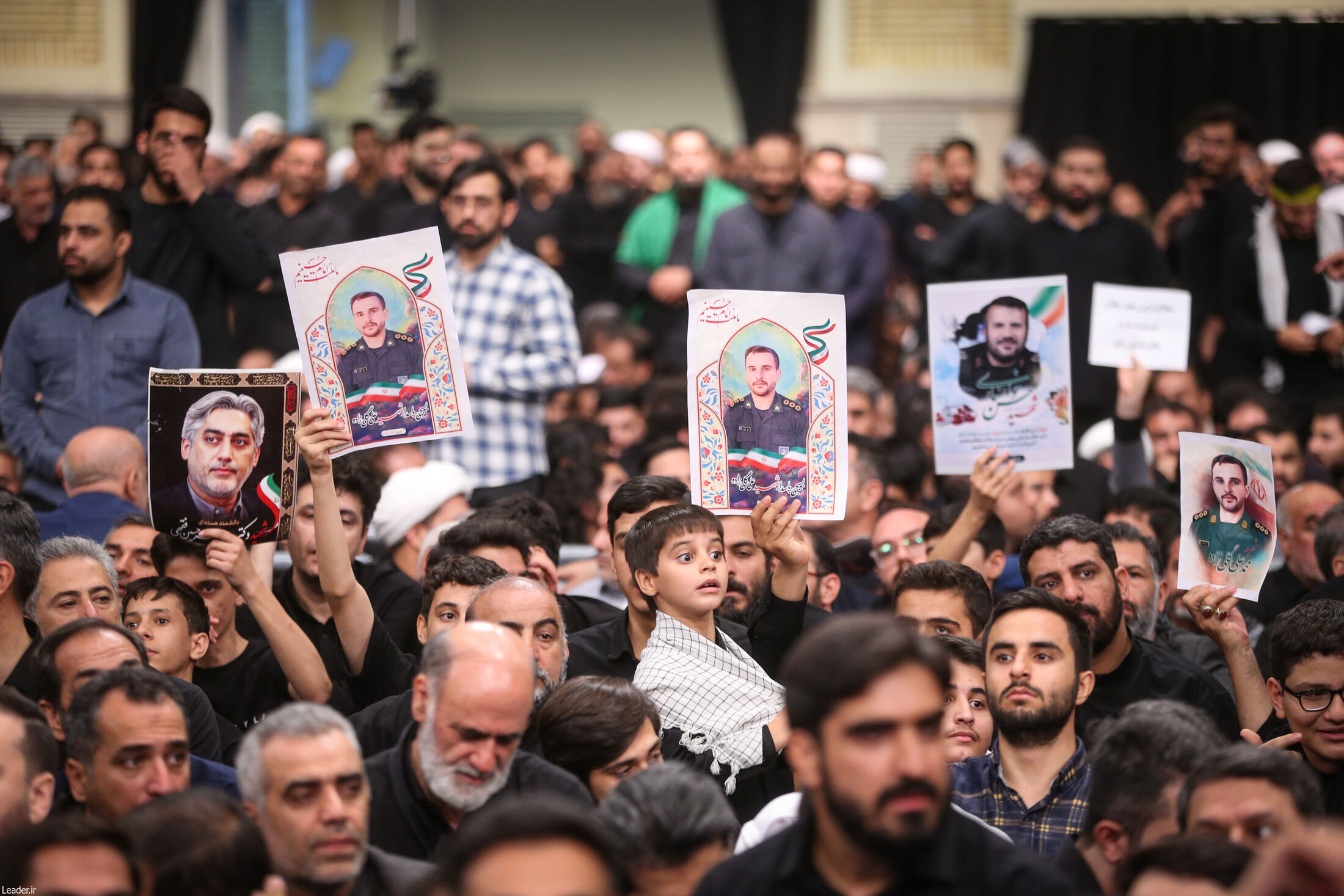 رهبر انقلاب در مراسم بزرگداشت شهدای جنگ تحمیلی