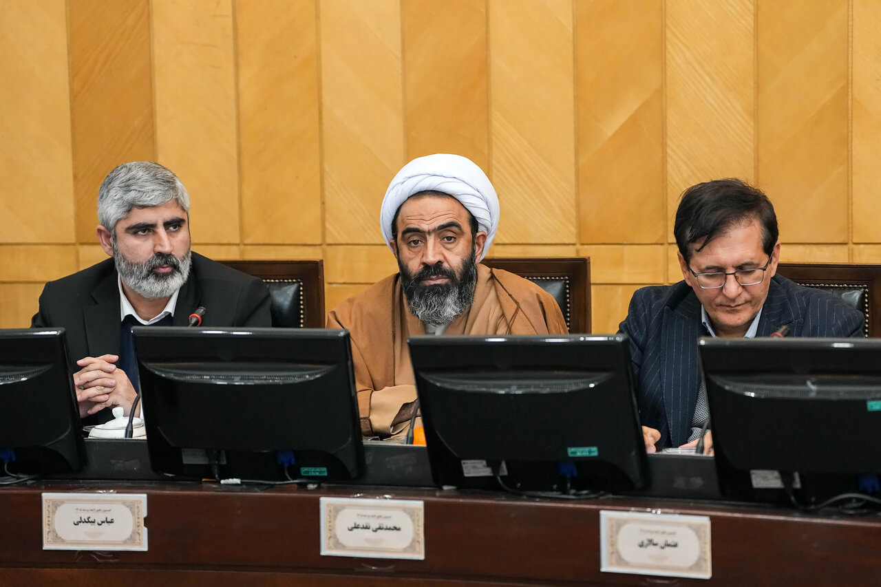 جلسه کمیسیون تلفیق لایحه بودجه ۱۴۰۵ با حضور قالیباف