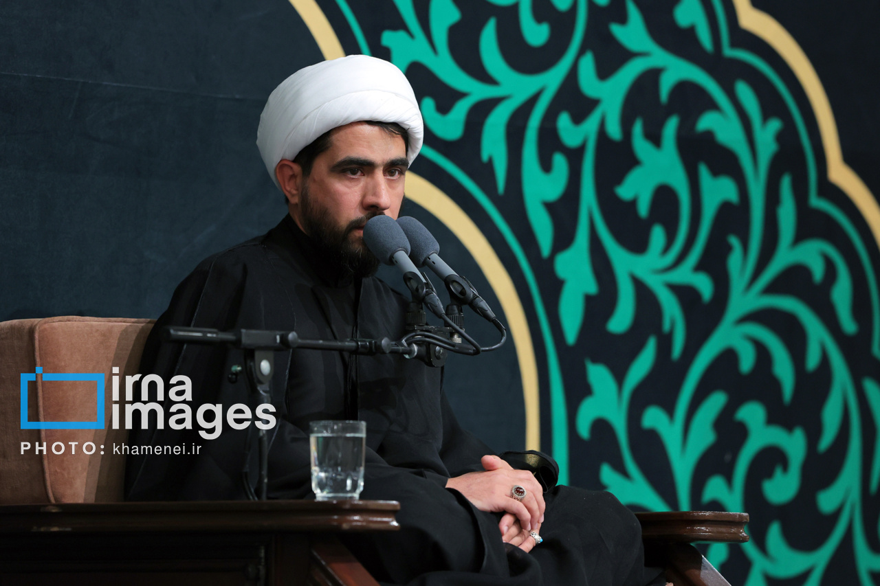 دومین شب عزاداری ایام فاطمیه با حضور رهبر انقلاب