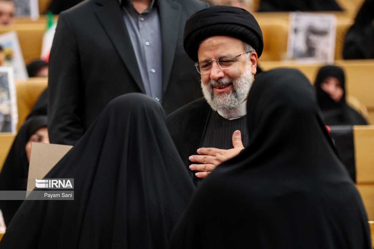 مراسم بزرگداشت شهدای مدافع حرم با حضور رئیسی