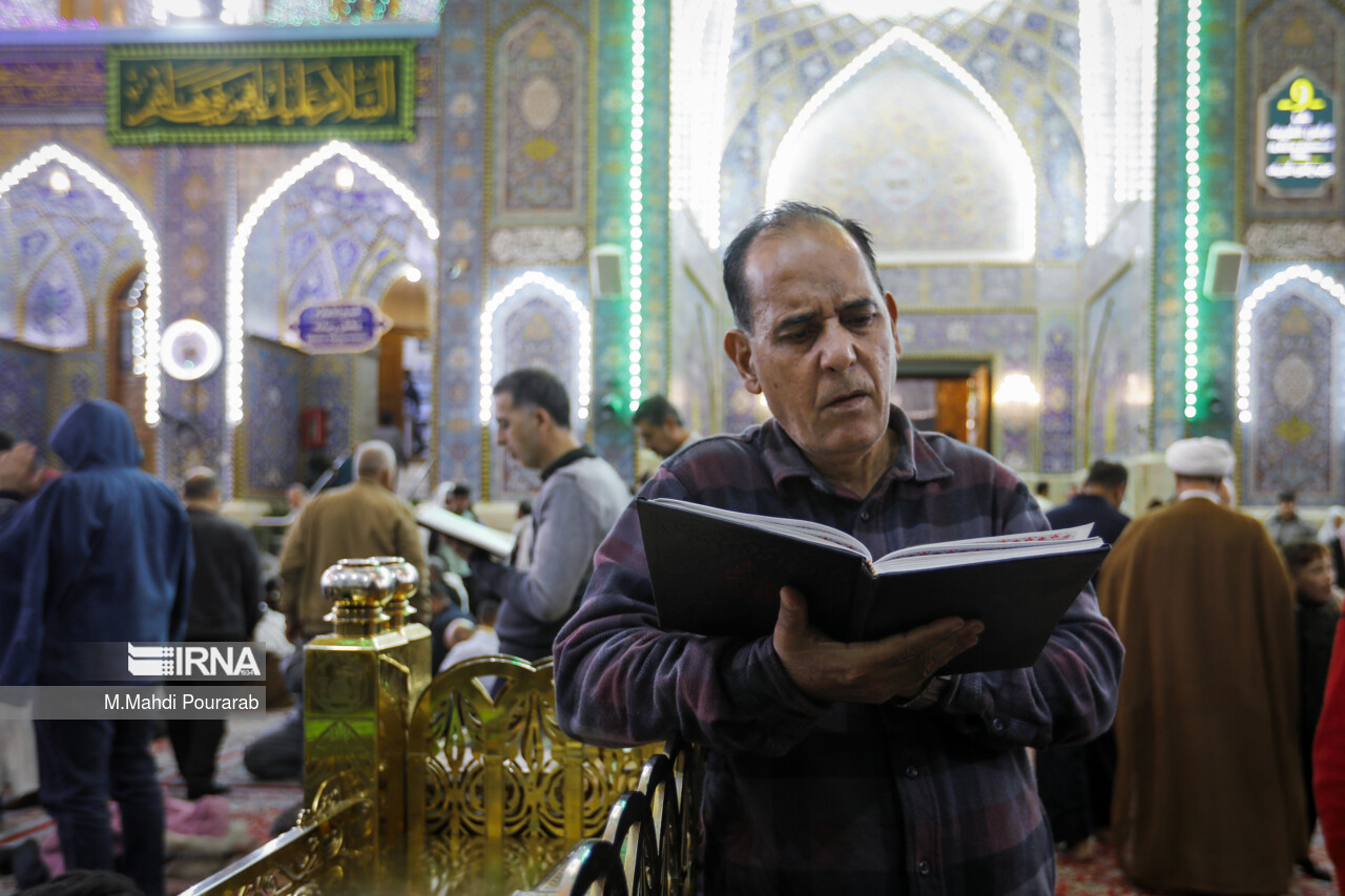 حرم امام حسین (ع) در شب میلاد