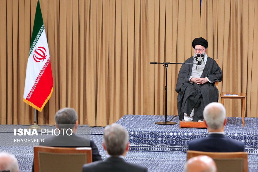 دیدار رئیس‌جمهور و اعضای هیئت دولت با رهبر انقلاب