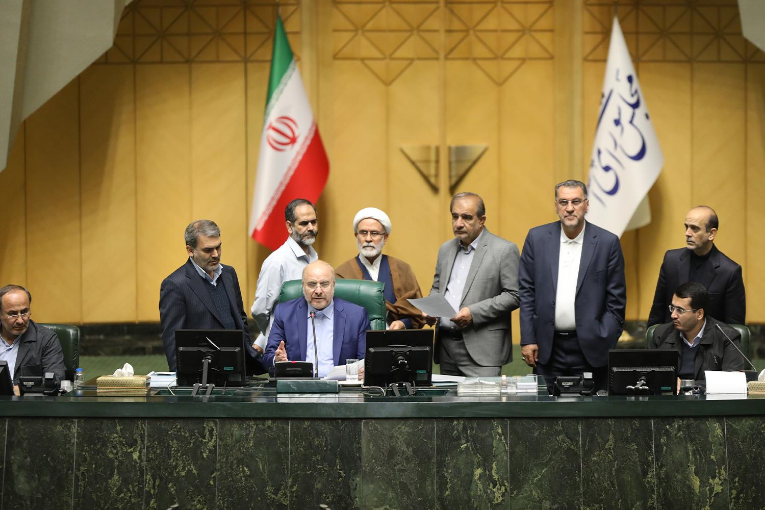 نشست بررسی برنامه هفتم توسعه در صحن علنی مجلس شورای اسلامی