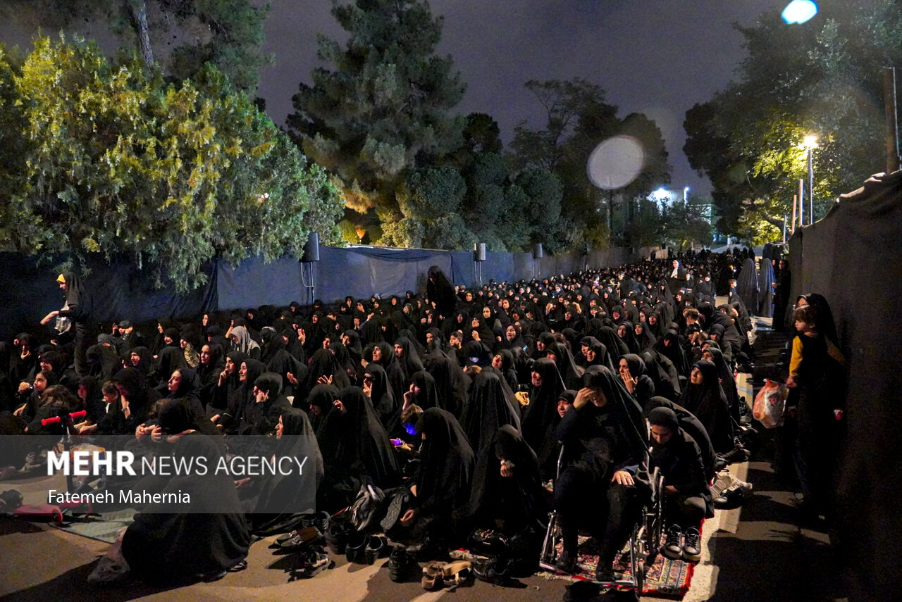 مراسم عزاداری دهه دوم محرم در دانشگاه تهران