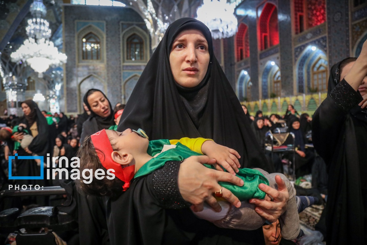آیین شیرخوارگان حسینی در حرم مطهر رضوی