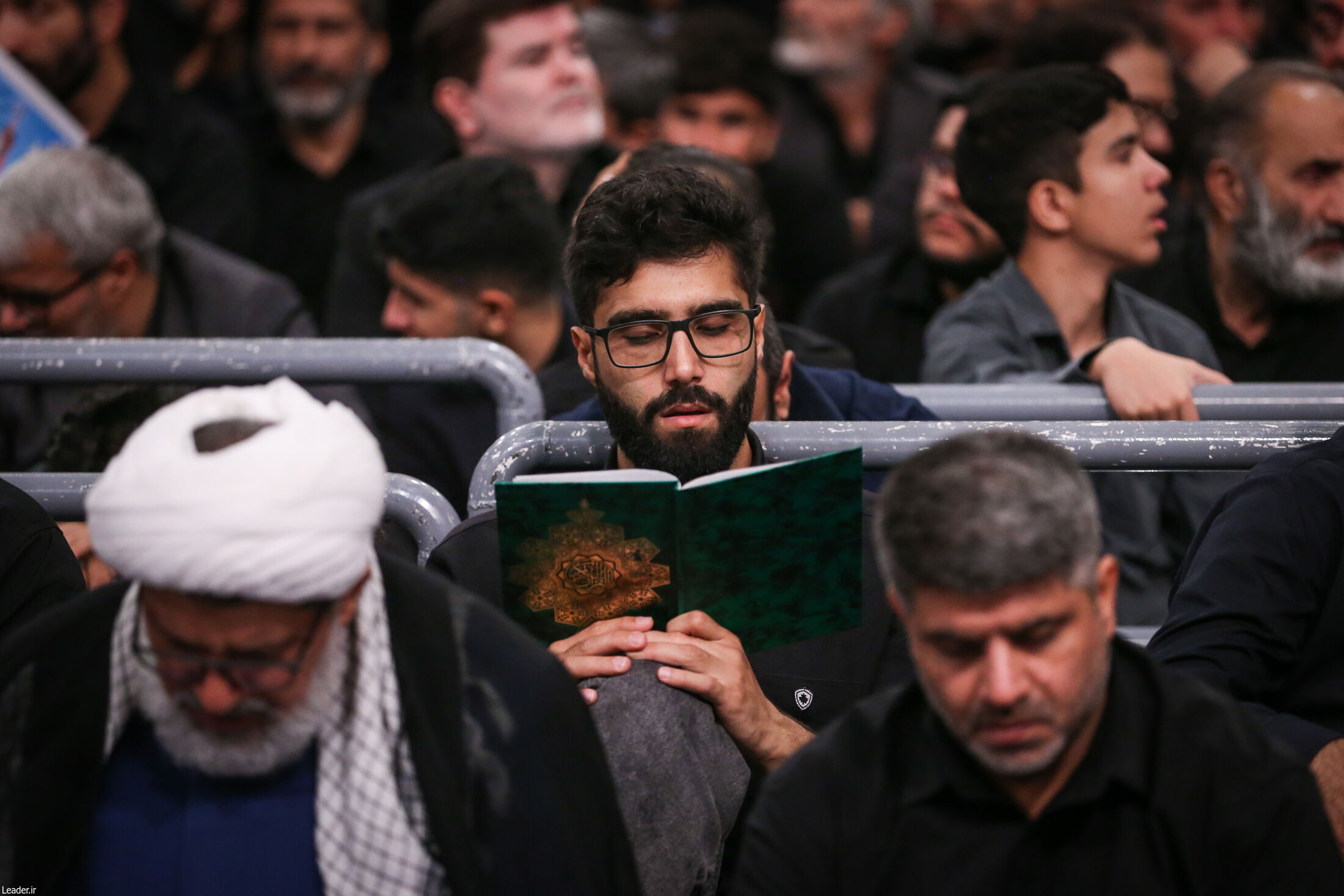 رهبر انقلاب در مراسم بزرگداشت شهدای جنگ تحمیلی