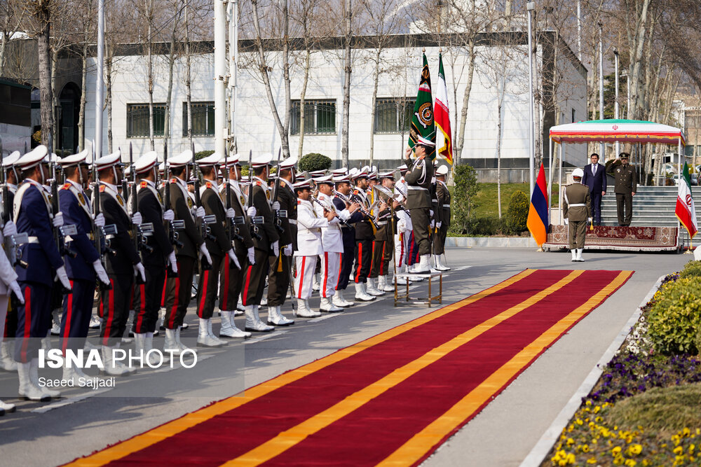 دیدار وزرای دفاع ایران و ارمنستان