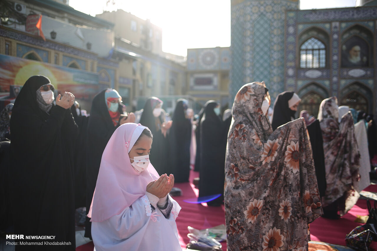 نماز عید فطر در امامزاده صالح 